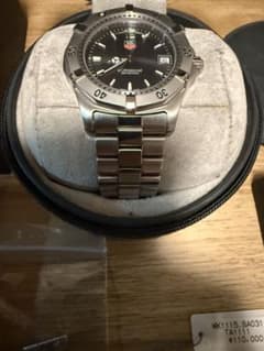 TAG Heuer 2000 プロフェッショナル 200mのサムネイル