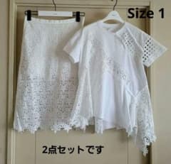 sacai Embroidery Star Lace トップス&スカート セットのサムネイル