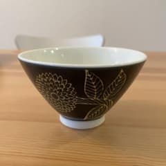 波佐見焼　茶碗 花柄 ブラックダリアのサムネイル