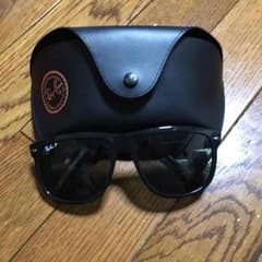 Ray-Ban サングラスのサムネイル