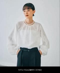 新品　LEPSIM ジャガードギャザー　ブラウスのサムネイル