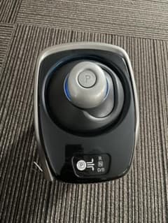 日産ノートe-power純正シフトレバーパネルのセット 青色LED埋め込み加工品のサムネイル