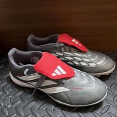  PREDATOR サッカートレーニングシューズ27.5センチ adidas Predator トレーニングシューズ 25.5 - メルカリ