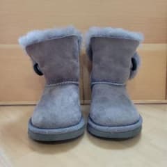 UGG Australia キッズ ムートンブーツ グレーのサムネイル