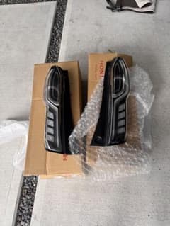 ホンダNBOX テールライトのサムネイル