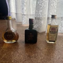 古酒　昭和NIKKA ウイスキー　ミニボトルのサムネイル