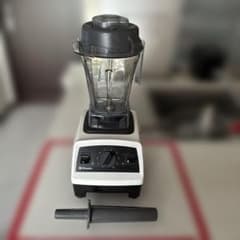 Vitamix VM0202 ミキサー 本体 - メルカリ
