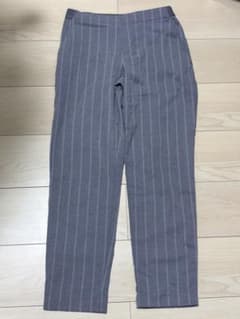 ユニクロテーパードパンツ