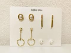 グローバルワーク　ピアス4点セットのサムネイル