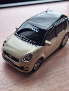 トヨタ PASSO MODA プルバックカー ミニカーのサムネイル