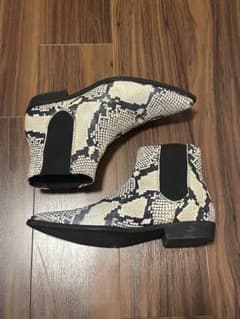 美品 ZARA ヘビ柄 サイドゴアブーツ 合成皮革 - メルカリ
