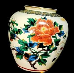 昭和レトロ】九谷焼_ひび加工_花瓶/牡丹と鶯谷 - メルカリ