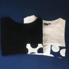 ユニクロ×マリメッコ　黒 白SサイズTシャツ  2枚セットmarimekkoのサムネイル