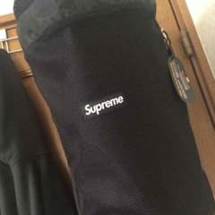 supremeバックのサムネイル
