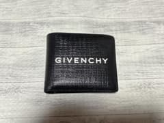 Givenchy 二つ折り財布のサムネイル