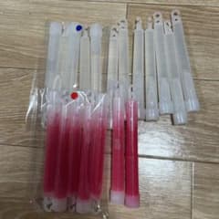 サイリウム2種　赤と青のサムネイル