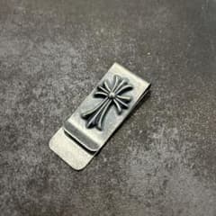 マネークリップ クロスモチーフ - メルカリ