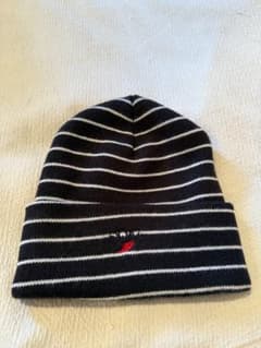 美品タグ付きNOAH ニットビーニー 黒と白のストライプ 美品タグ付きNOAH ニットビーニー 黒と白のストライプ