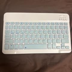 ワイヤレスキーボード 本体 ホワイト×ブルーのサムネイル