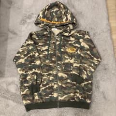 shrita 迷彩柄　ジップアップパーカーのサムネイル