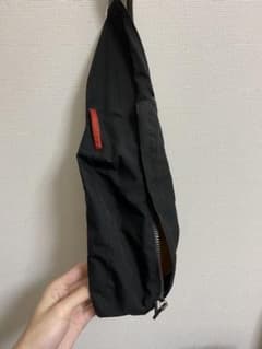 PRADAのサムネイル