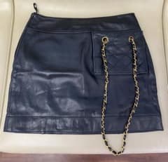 CHANEL シャネル レザースカート 34のサムネイル