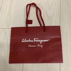 フェラガモ ショップ袋のサムネイル