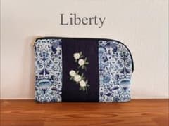 KITSUNE様おまとめ2点　Liberty 花柄刺繍ポーチのサムネイル