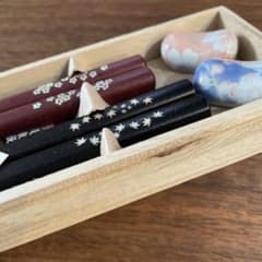 【銀座夏野】桜と紅葉の手づくり貝象嵌箸 箸置のサムネイル