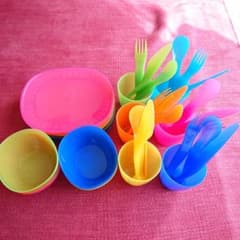 IKEA プラスチック食器&カラトリー5色セットのサムネイル