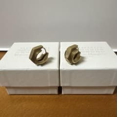 Maison Margiela11 ゴールド 真鍮ボルトモチーフ ピアス - メルカリ