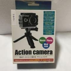 【新品.未使用】値下げ‼️アクションムービーカメラ　防水ケース+ミニ三脚付きのサムネイル