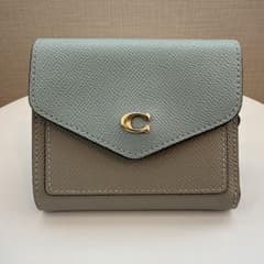 COACH 三つ折り財布 バイカラーのサムネイル