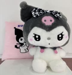 2点セット( クッションとぬいぐるみ　)、クロミ