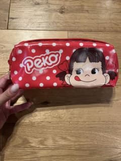 ぺこちゃん⭐︎ペンケース　メイクポーチのサムネイル