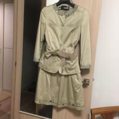 専用 LOVE MOSCHINO セットアップスーツのサムネイル