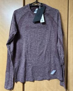 ZARA ATHLETICZ シームレス TシャツS ワインレッドのサムネイル