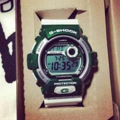 G-SHOCK グリーン×ホワイトのサムネイル
