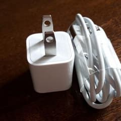 iPhone　充電コードのサムネイル