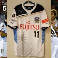 PUMA 川崎フロンターレ2011ユニフォーム #11 小林悠 サイズOのサムネイル