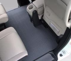 c26　ラバータイプ　フロアマット　ステップマット　ラゲッジマットのサムネイル