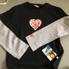 お安く！150〜160サイズ　ロキシー新品ロンTのサムネイル