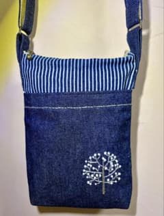 デニムポシェット 木の刺繍 ストライプ柄のサムネイル