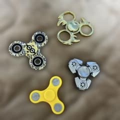 ハンドスピナー4つセットのサムネイル