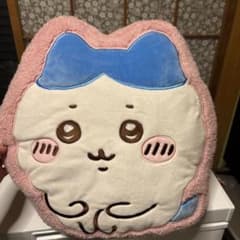 可愛いキャラクタークッションハチワレのサムネイル