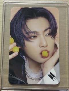 BTS トレーディングカード 紫髪のサムネイル