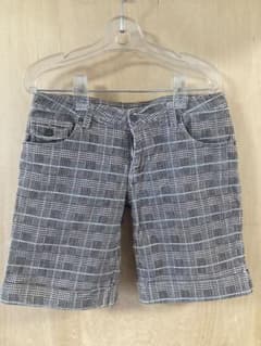 チェック柄ショートパンツ ウエスト64cmのサムネイル