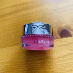 ジルスチュアート　リップバームのサムネイル