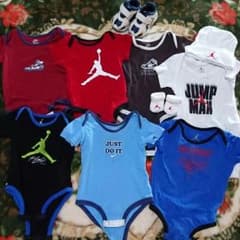 宝物☆様専用☆同時購入ジョーダン&NIKEロンパースセットのサムネイル
