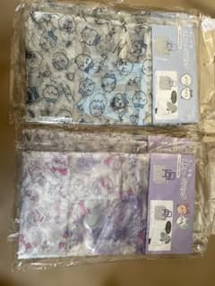【新品未開封】ちいかわストレージバッグ4点セット　モモンガ　ハチワレ　カニちゃんのサムネイル